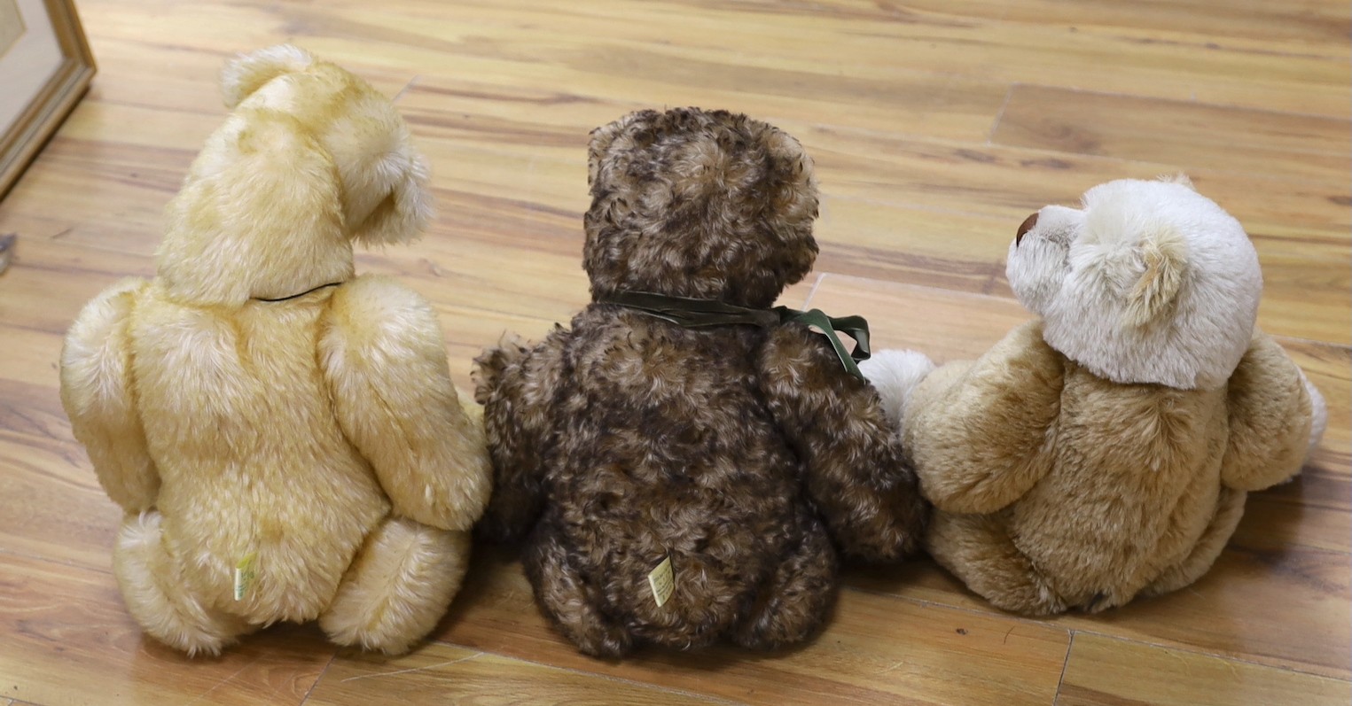 Two Deans Teddy bears, ‘Lemon Squeezy’ and limited edition Teddy bear of the Year, 2004, and an Absolutely Bear (3)